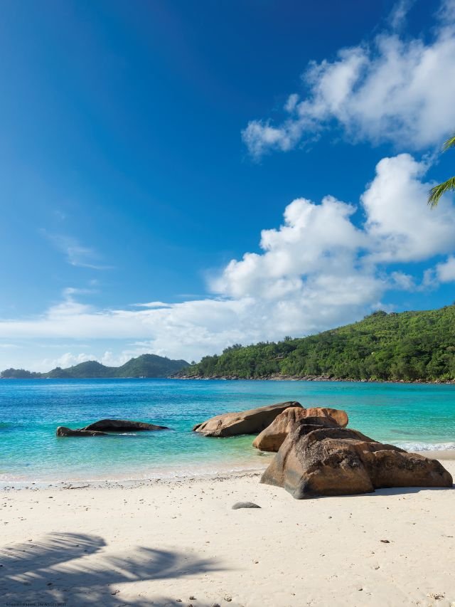 Read more about the article 8 Island Paradises: The World’s Most Stunning Tropical Getaways